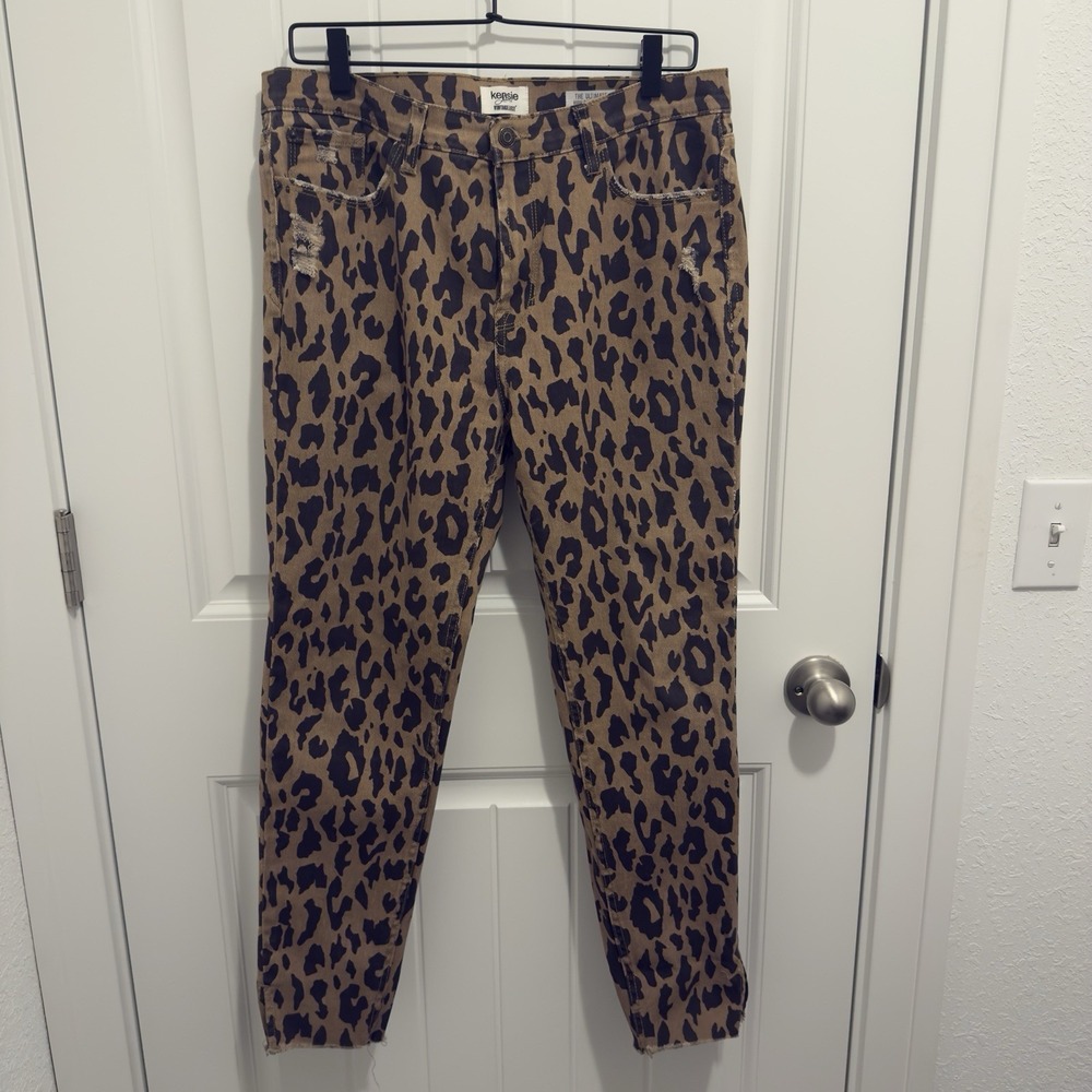 Kensie Jeans Women's Ultimate High Rise‎ Skinny Leopard Print Distressed Size 10